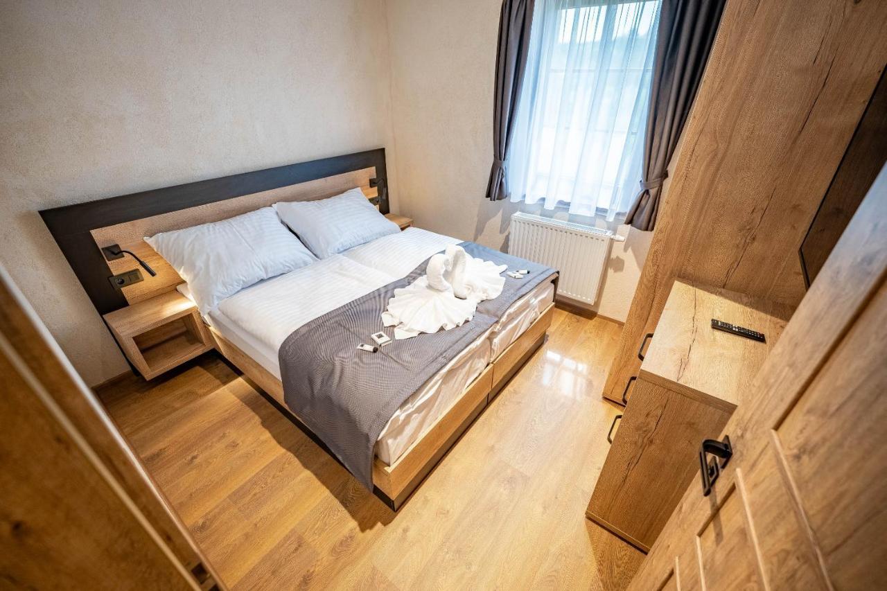 Kamenna Residence Klazary U Zumberka - Terasove Apartmany المظهر الخارجي الصورة